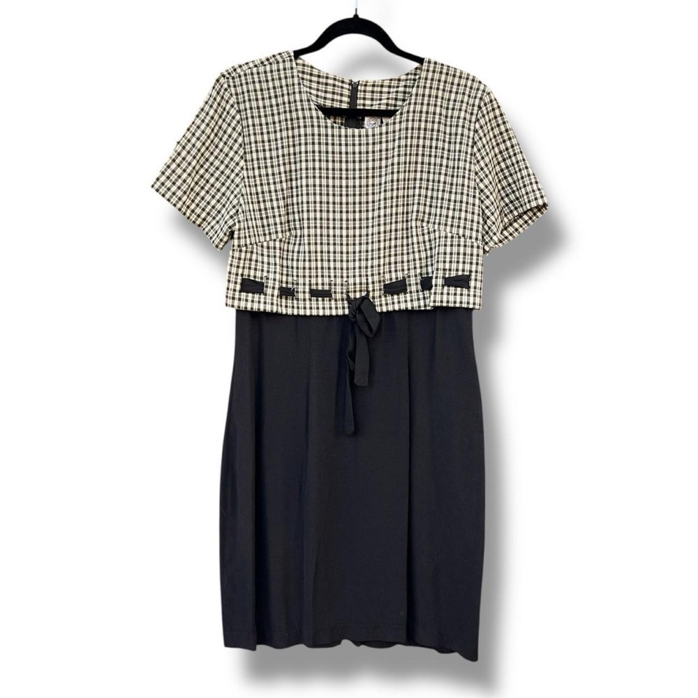 Vintage 1995 Caroline Wells Plaid Dress